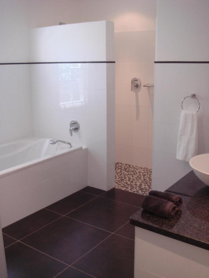 Plumwood Boutique Hotel By The Living Journey Collection Franschhoek Kültér fotó