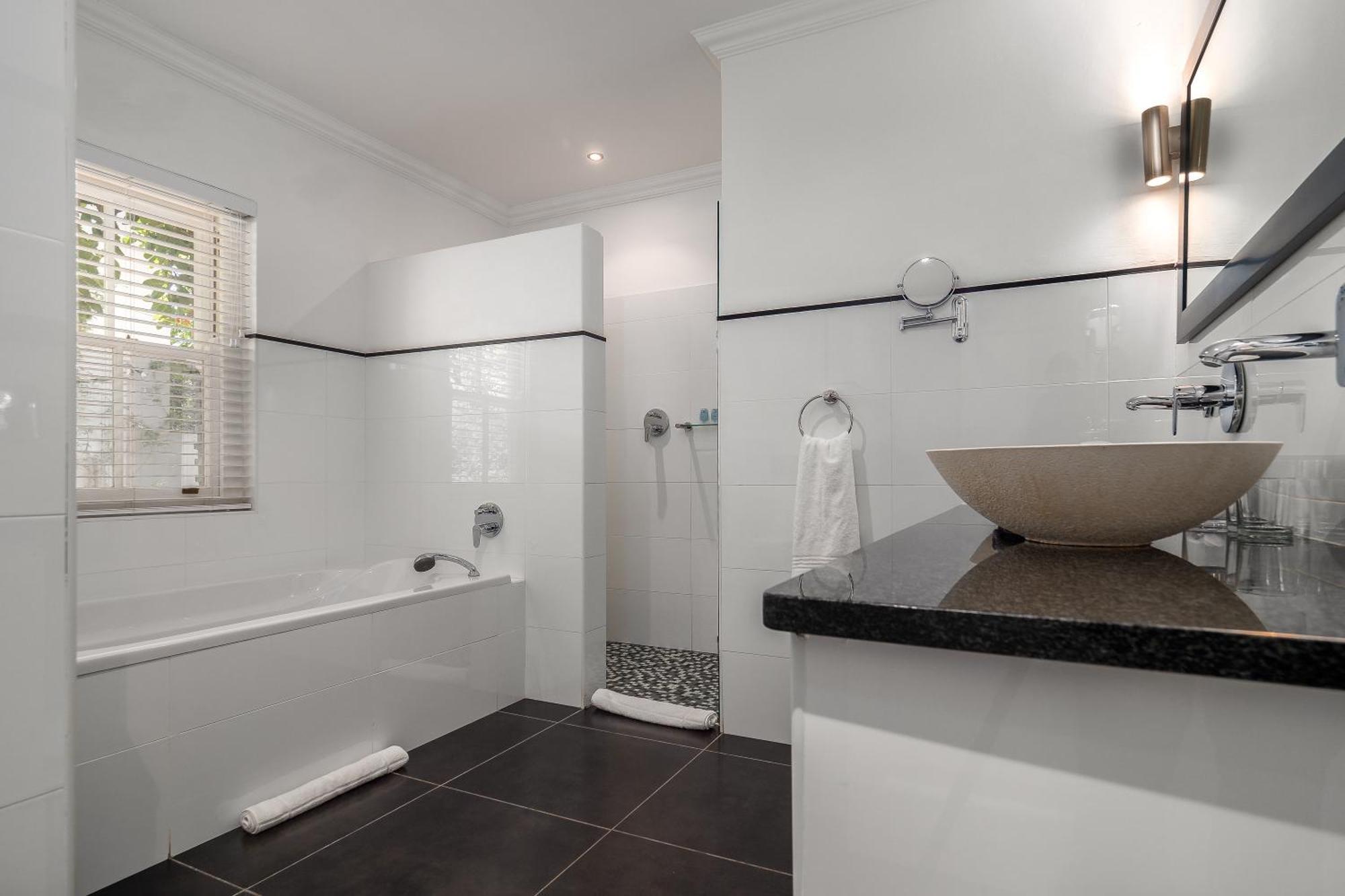 Plumwood Boutique Hotel By The Living Journey Collection Franschhoek Kültér fotó