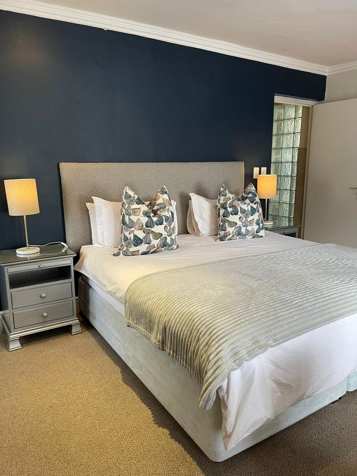 Plumwood Boutique Hotel By The Living Journey Collection Franschhoek Kültér fotó